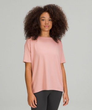 Lululemon Back in Action Short Sleeve T-Shirt Nulu Kadın Üstler Pembe | ZYKQ-08293