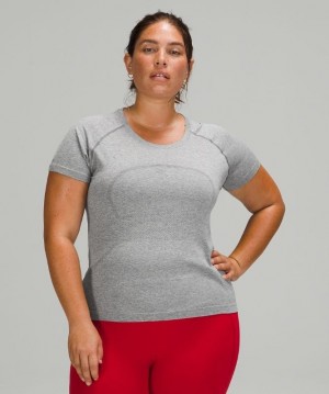 Lululemon Swiftly Tech Short Sleeve 2.0 Race Length Kadın Üstler Beyaz | OLHR-18279