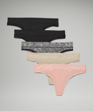 Lululemon UnderEase Thong 5P Kadın İç Giyim Siyah Siyah Pembe Beyaz Bej Rengi Siyah | ELMQ-85493